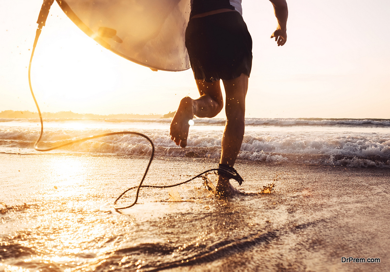 Surfing tips for beginners and first-time surfers