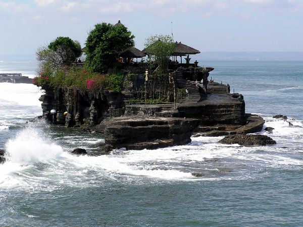 Tanah Lot Temple