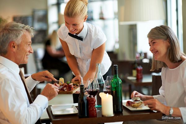 couple in restaurant