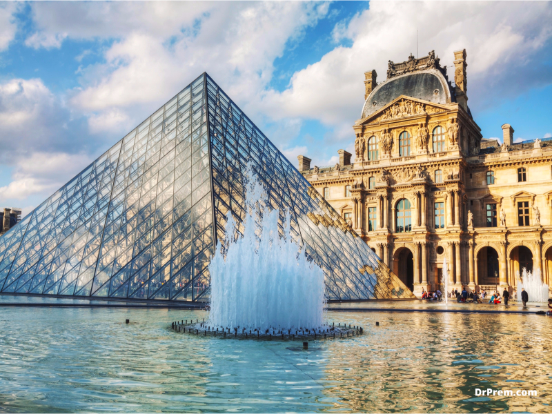 LOUVRE Paris, France