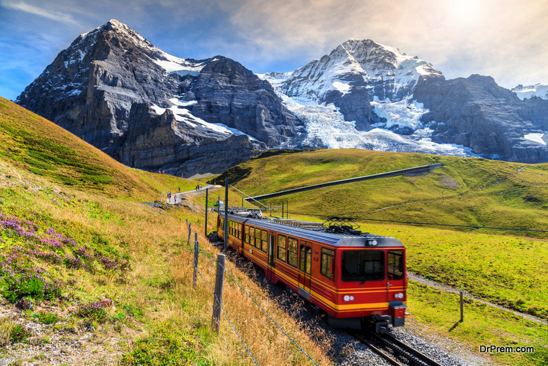 hike the Swiss Alps