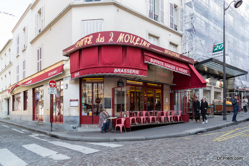 Café-des-2-Moulins-Amelie-Paris.j