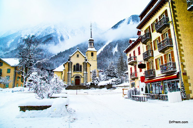 ski villages that Chamonix spreads out in