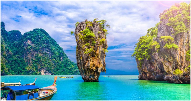 Boat Ride to James Bond Island